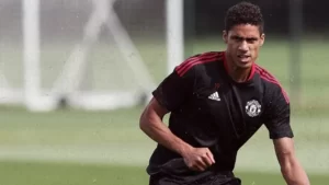 Raphael Varane Pertimbangkan Masuk Como, Klub Milik Orang Indonesia di Serie A